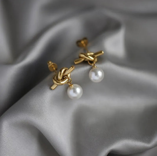 Knot Earrings