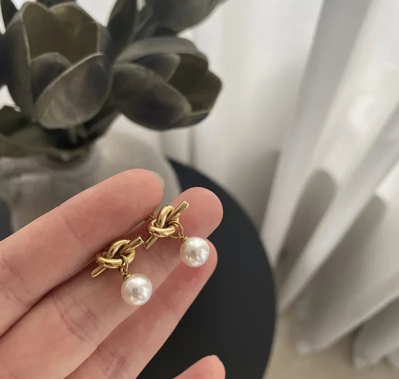 Knot Earrings